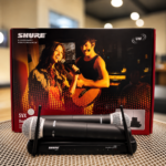 Shure SVX288/PG58 Sistem Mikrofon Wireless Dual Vocal - Gambar 2